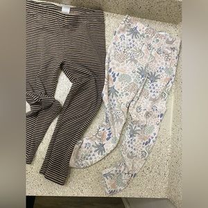 Two pairs of leggings shirts for girls between 4t and 5t ✨